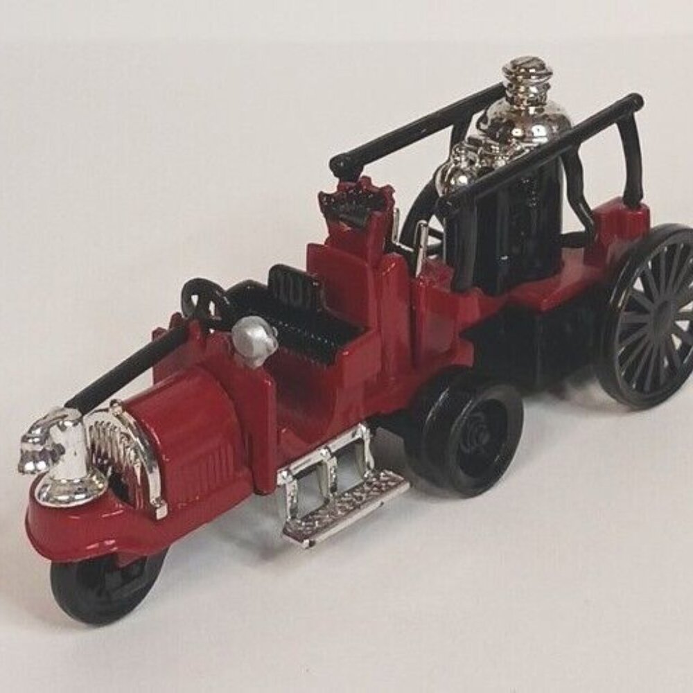 High Speed 1914 Fire Truck Knox-Martin Readers Digest Diecast Red Vintage
